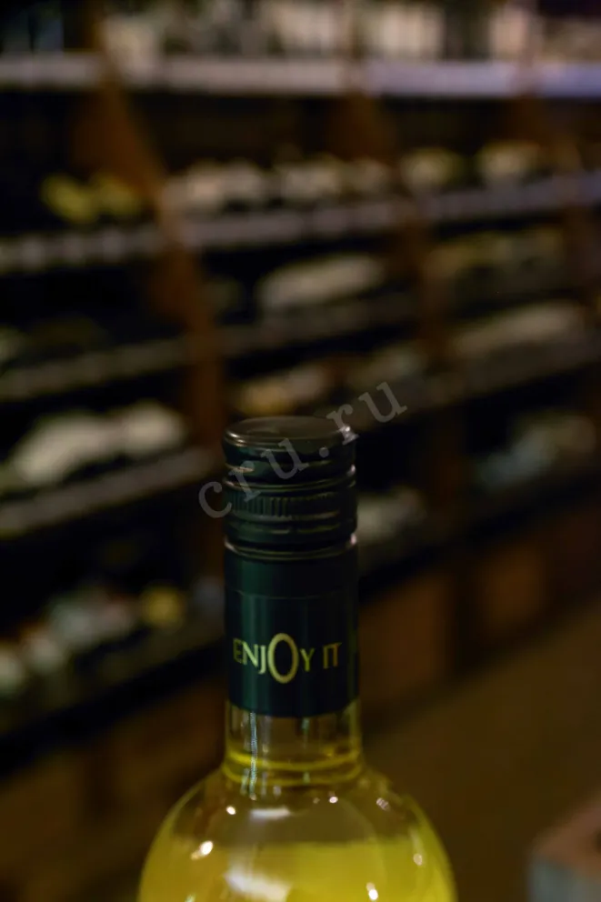 Пробка Peter Mertes Enjoy It Chardonnay 2024 0.75 л