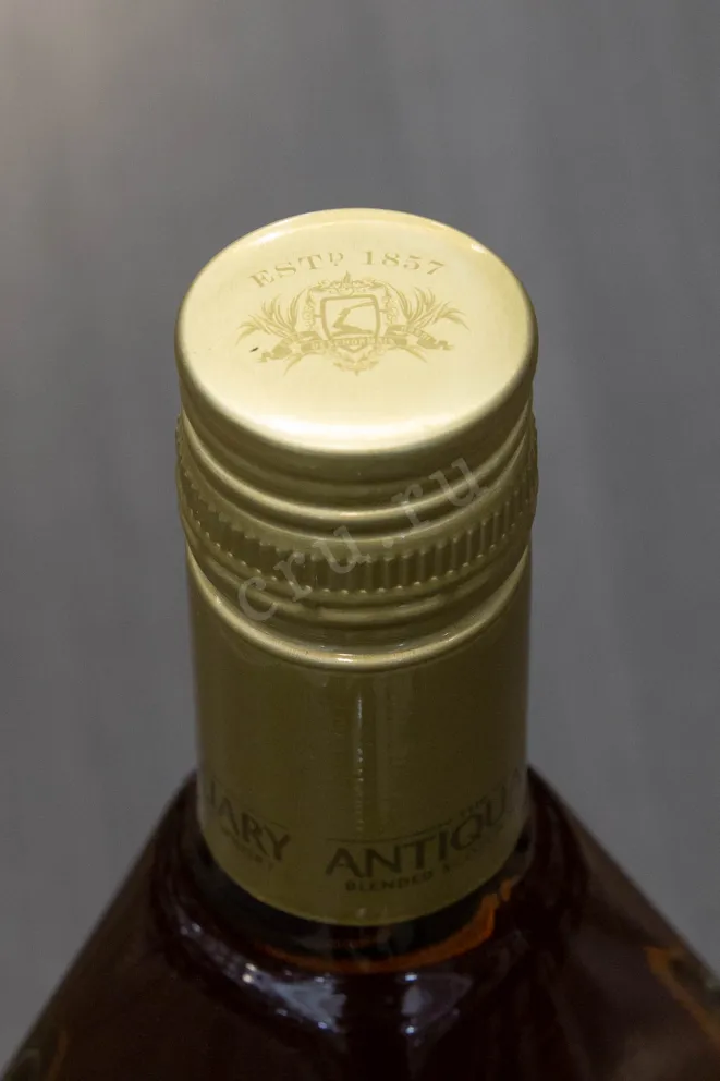 Пробка Antiquary 21 years in gift box 0.7 л