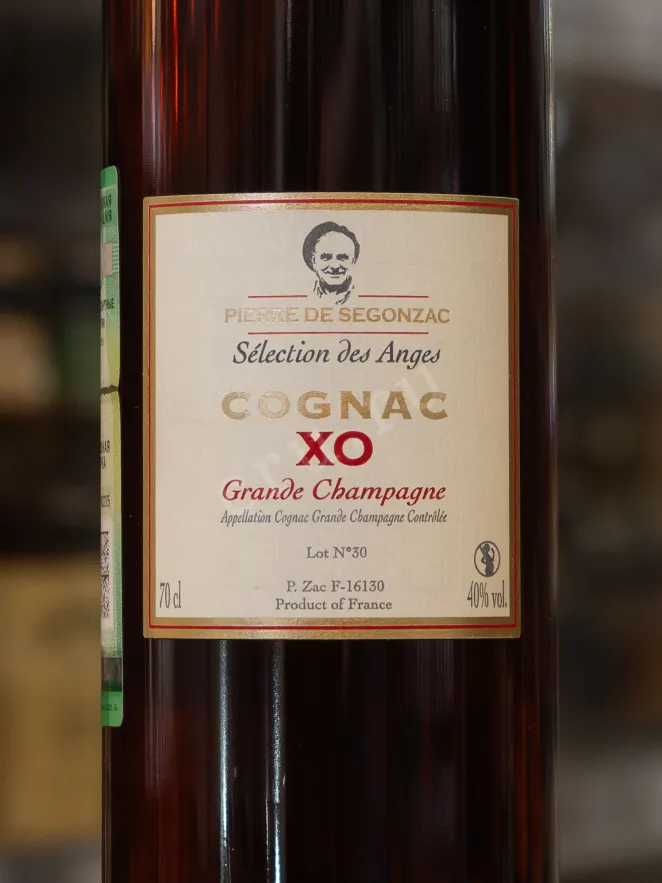В магазине Крю Профи Pierre de Segonzac Selection des Anges XO in gift box 0.7 л
