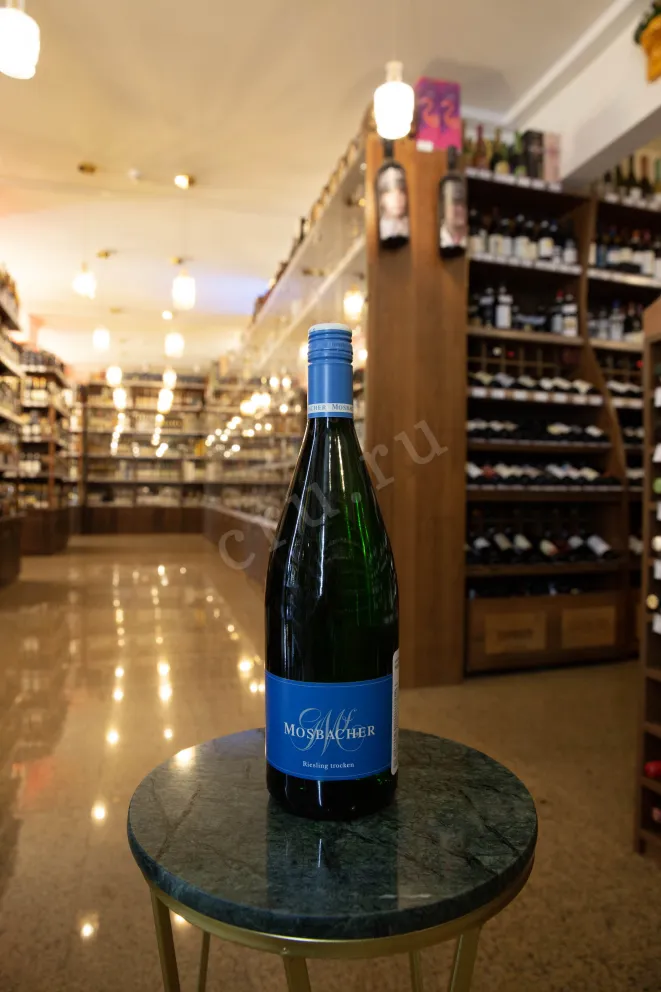В магазине Крю Профи Georg Mosbacher Riesling Trocken 2022 1 л