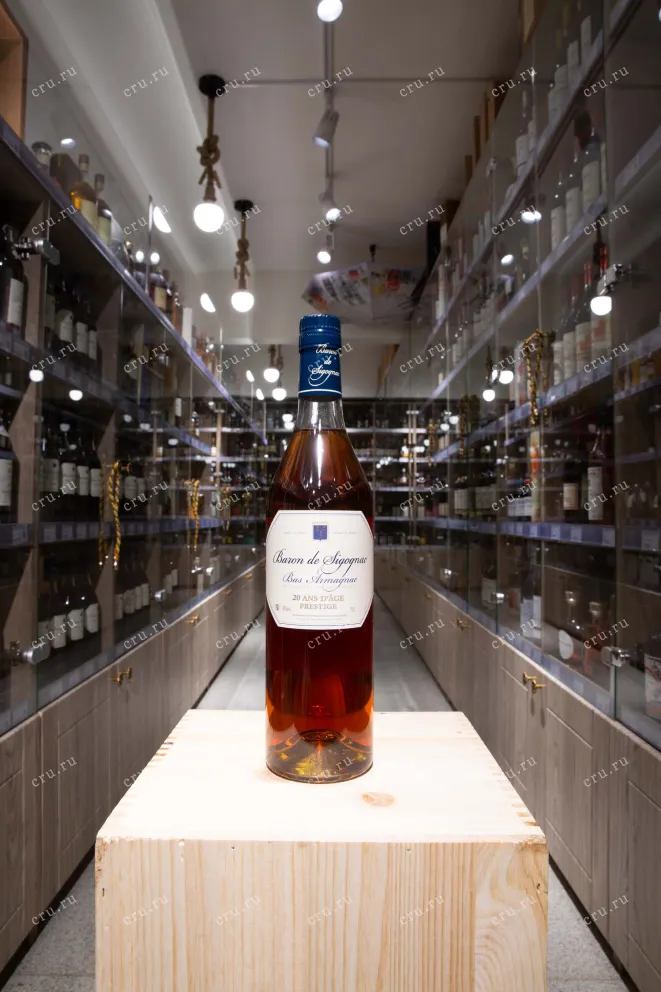 В магазине Крю Профи Baron de Sigognac 20 Ans d'Age 0.7 л