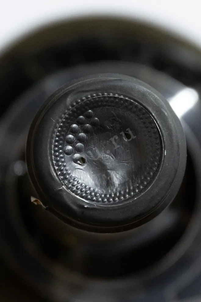 Пробка Winery Khareba Kindzmarauli 2022 0.75 л