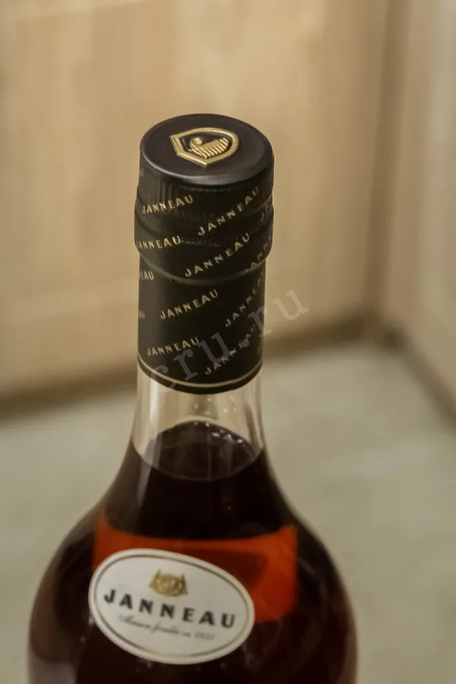 Пробка Janneau 1985 0.7 л