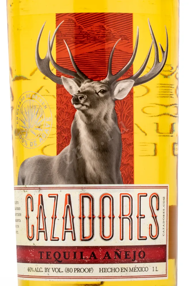 Текила Cazadores Anejo  1 л