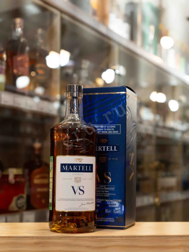 В магазине Крю Профи Martell VS 0.7 л