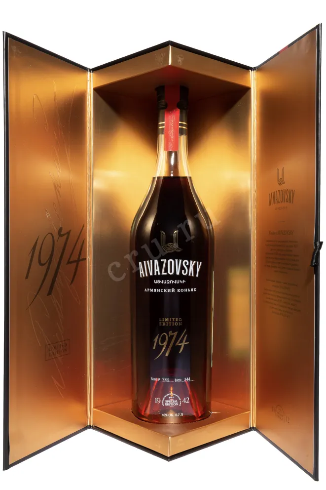 В подарочной коробке Aivazovsky Limited Edition 1974 in gift box 1974 0.7 л