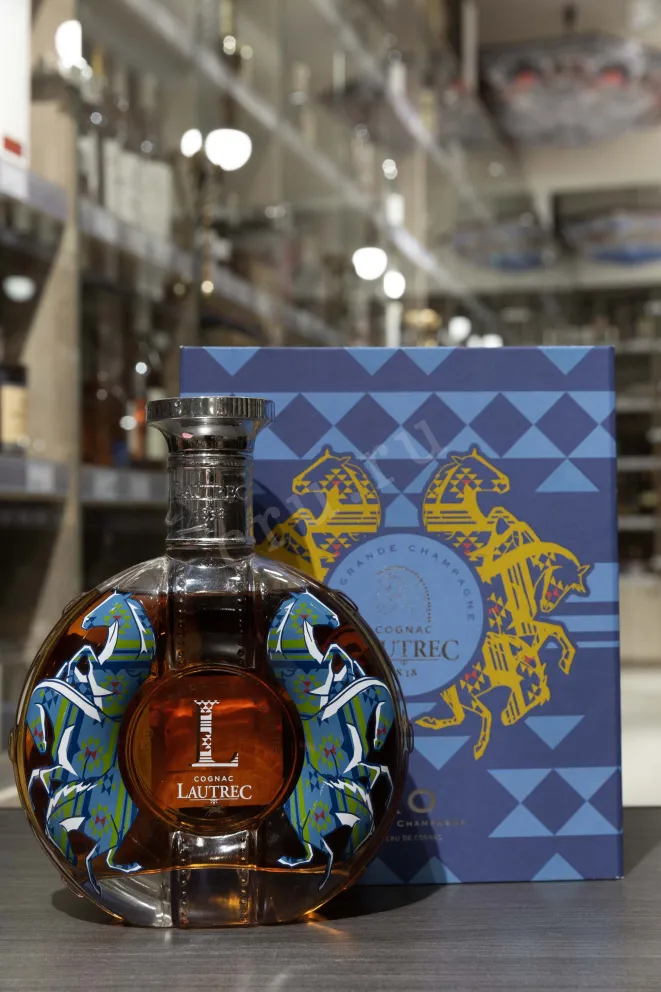 В магазине Крю Профи Lotrec Grande Champagne XO in gift box 0.7 л