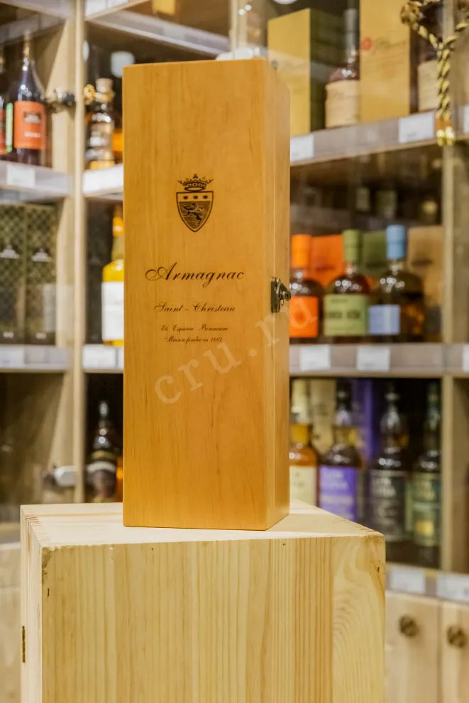 В магазине Крю Профи Saint-Christeau 50 ans d'age 0.7 л