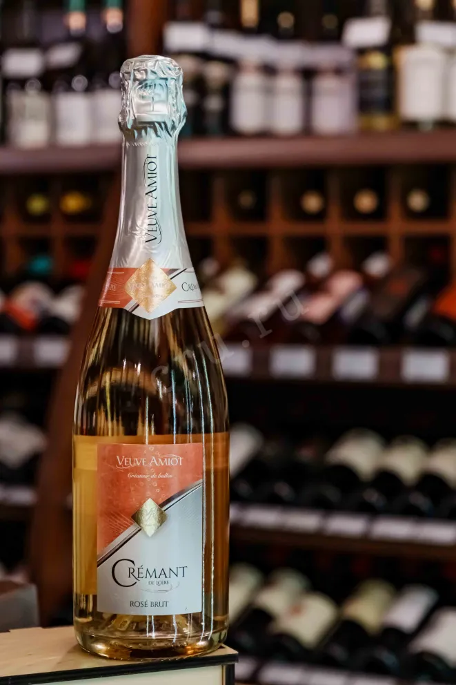 В магазине Крю Профи Veuve Amiot Cremant de Loire Rose 2021 0.75 л