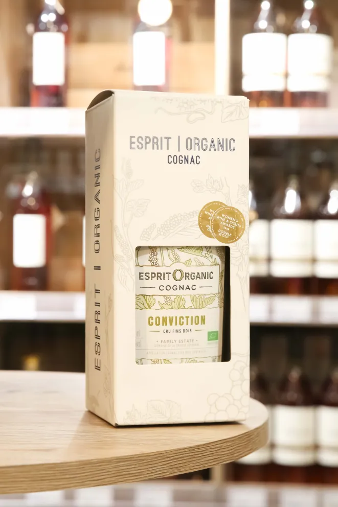 В магазине Крю Профи Esprit Organic VSOP gift box 0.7 л