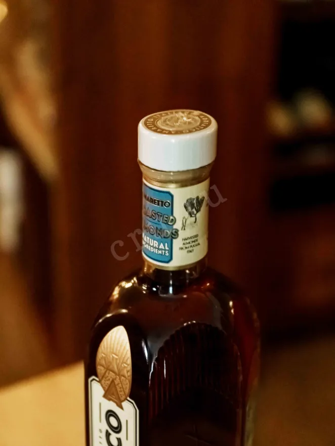 Пробка Adriatico Amaretto 0.7 л