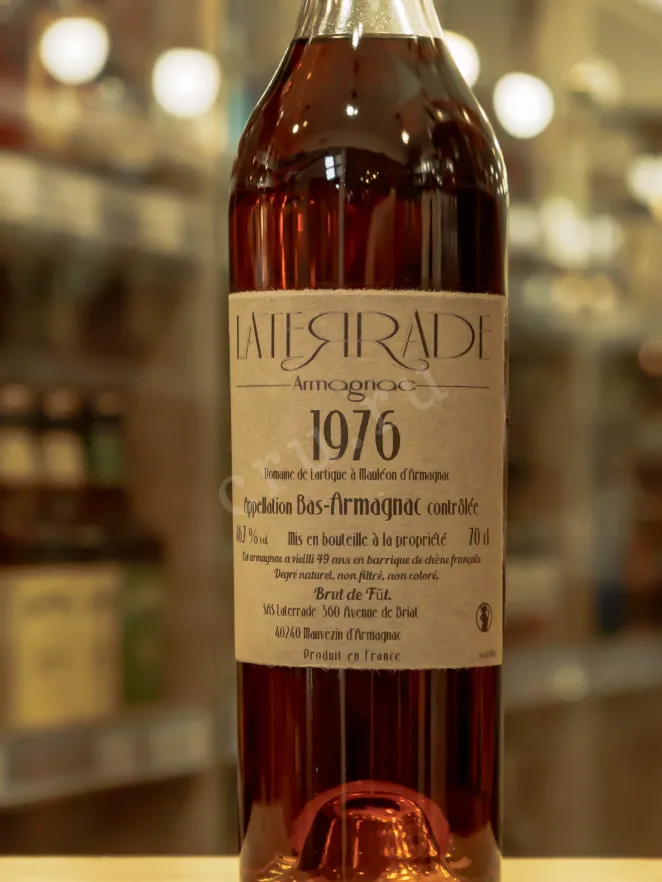 В магазине Крю Профи Laterrade Domaine de Lartigue Bas-Armagnac in wooden box 1976 0.7 л