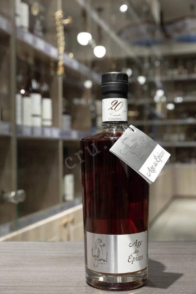 В магазине Крю Профи Leopold Gourmel Age des Epices 20 Carats Tres Vieux in gift box 0.7 л
