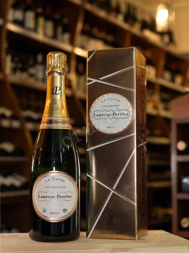 В магазине Крю Профи Laurent-Perrier La Cuvee gift box 2021 0.75 л
