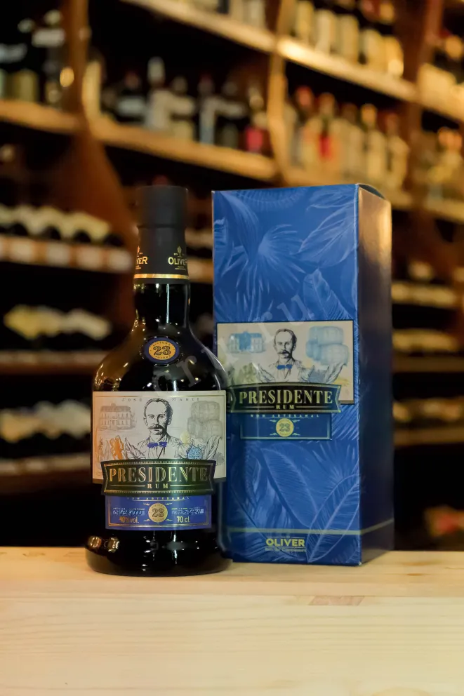В магазине Крю Профи Oliver Presidente Marti 23 years gift box 0.7 л