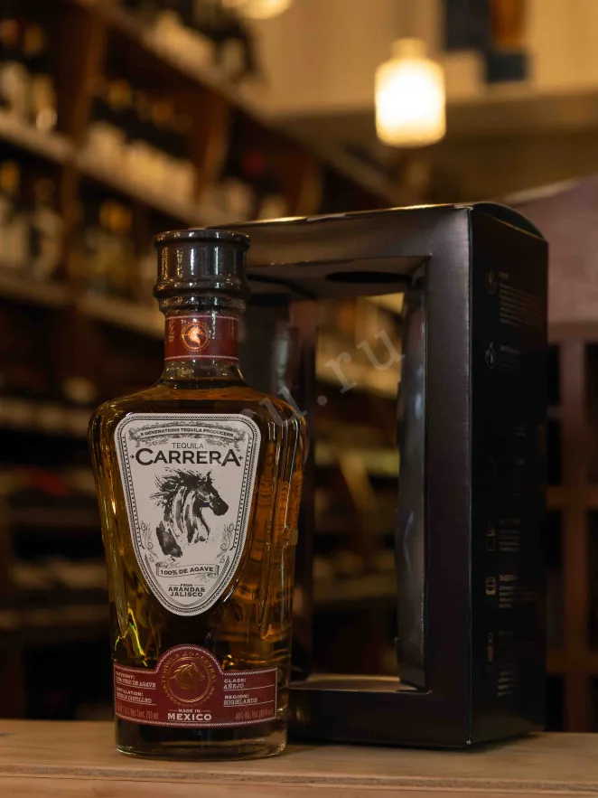 В магазине Крю Профи Carrera Anejo in gift box 0.75 л