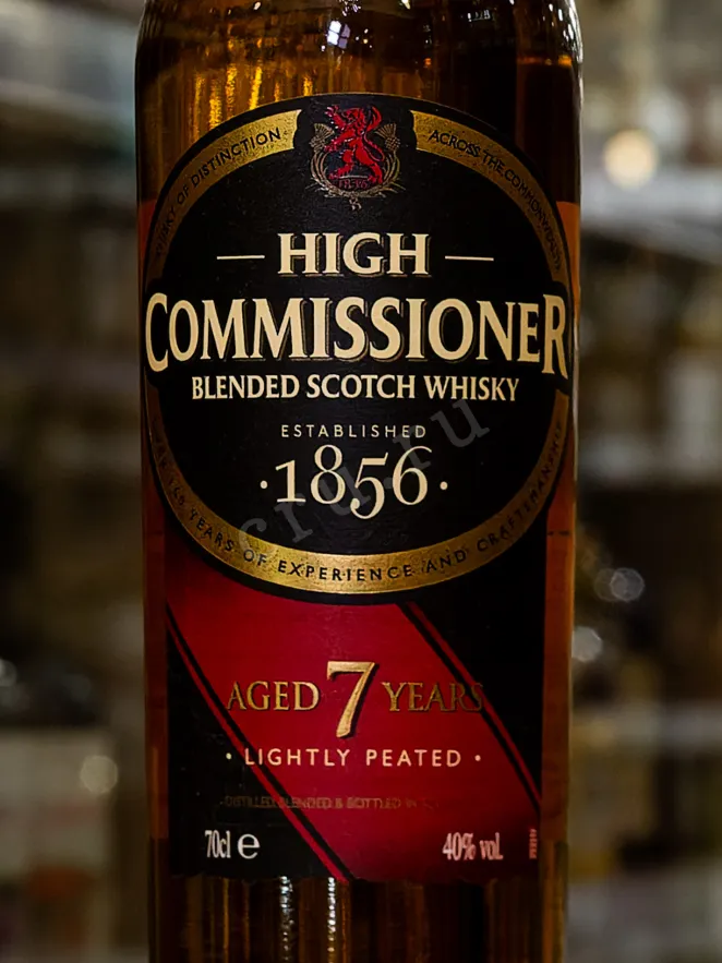В магазине Крю Профи High Commissioner 7 Years in gift box 0.7 л