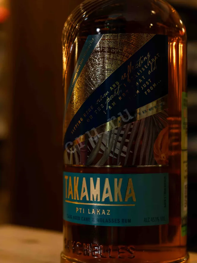 В магазине Крю Профи Takamaka Pti Lakaz in gift box 0.7 л