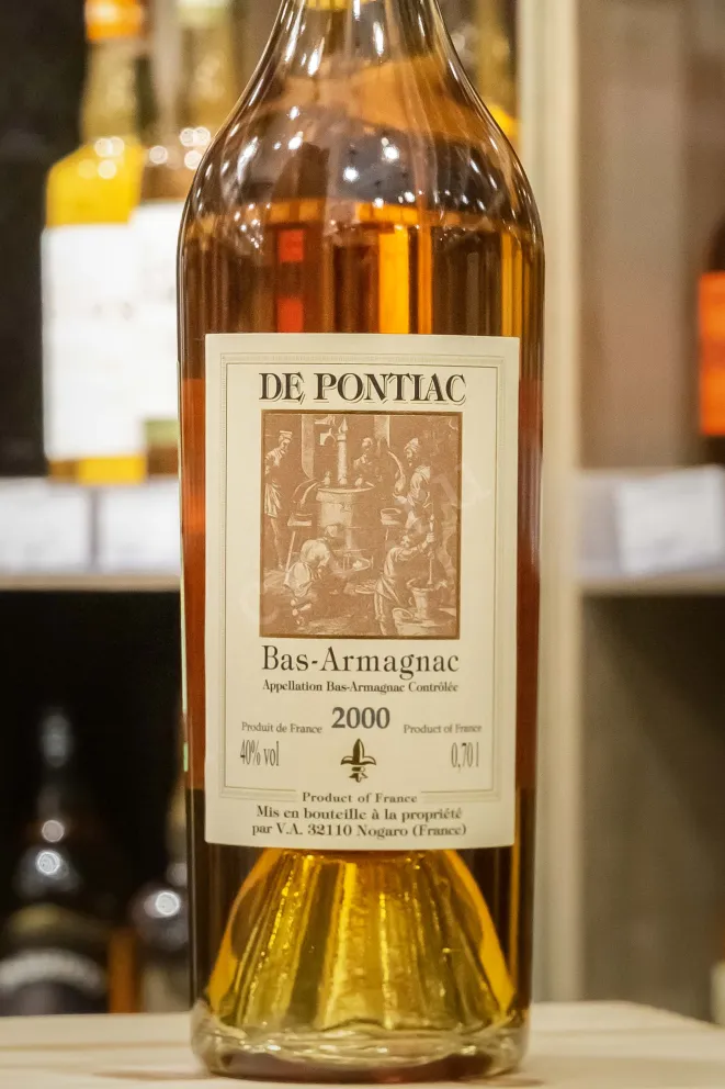В магазине Крю Профи De Pontiac Bas-Armagnac in wooden box 2000 0.7 л