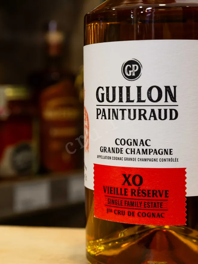 В магазине Крю Профи Guillon Painturaud XO Vielle Reserve 1er Cru de Cognac in gift box 0.7 л
