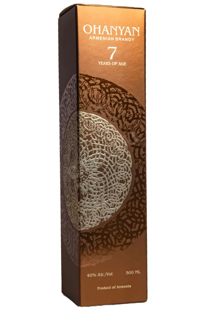 Подарочная коробка Ohanyan 7 Years in gift box 0.5 л