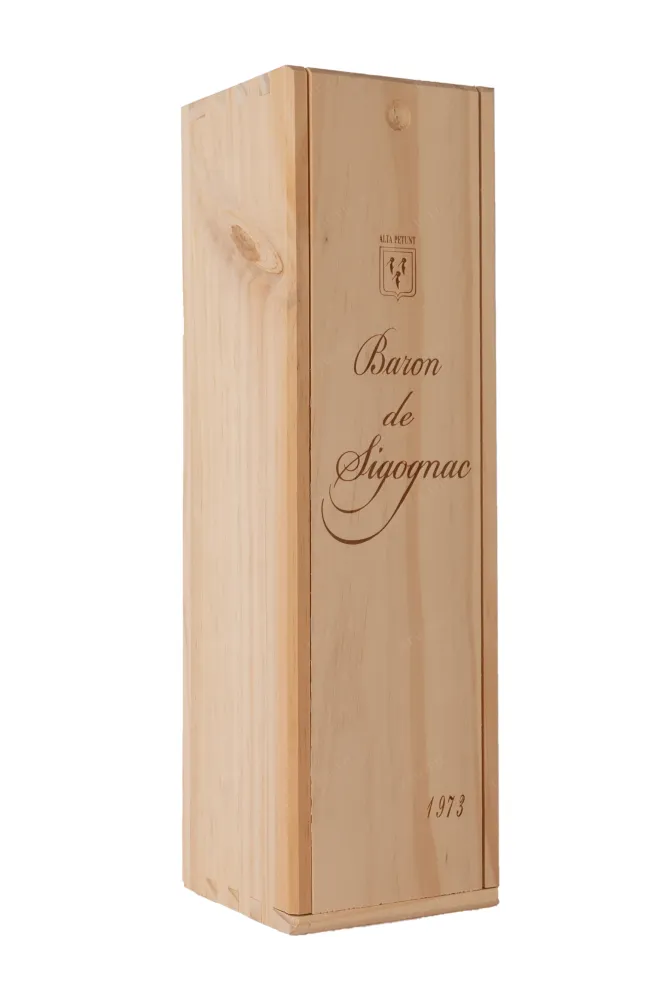 Деревянная коробка Armagnac Baron de Sigognac wooden box 1973 0.7 л