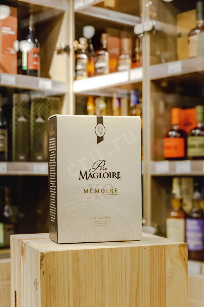 В магазине Крю Профи Pere Magloire Memoire 0.7 л