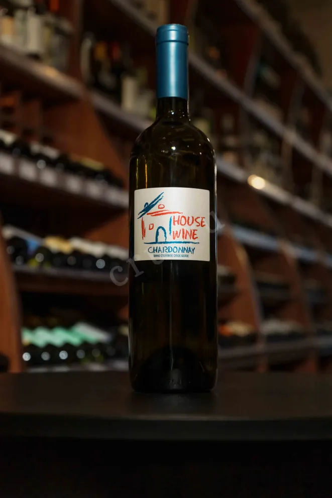 В магазине Крю Профи Chardonnay House Wine 2015 0.75 л