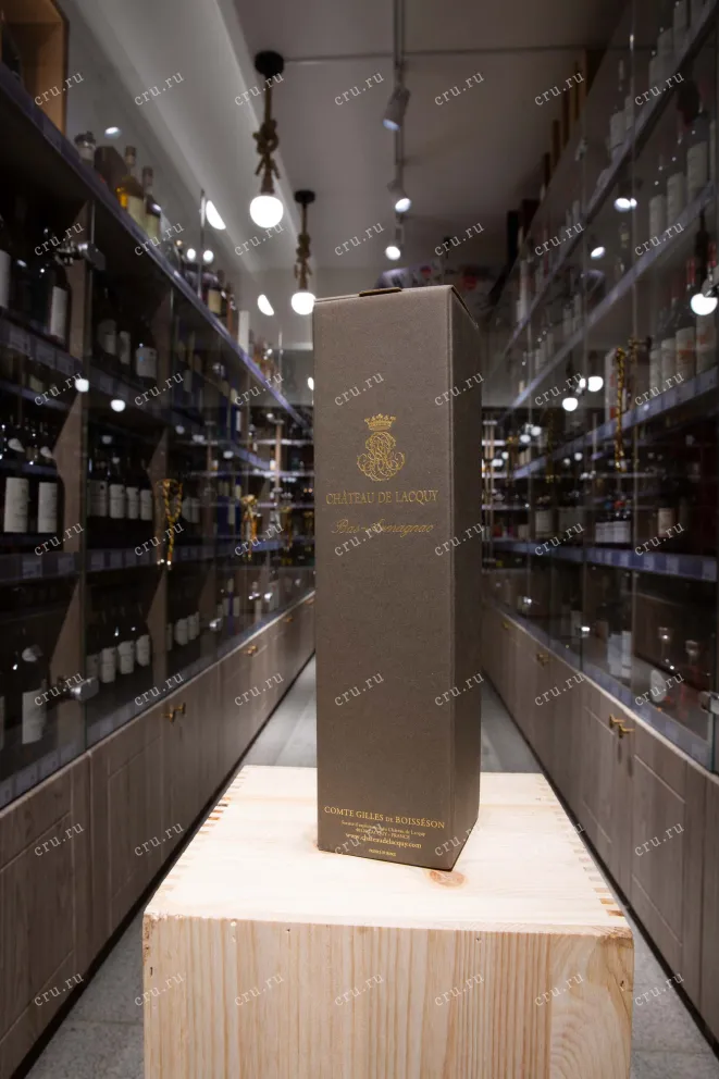 В магазине Крю Профи Chateau de Lacquy 17 years 2004 0.7 л
