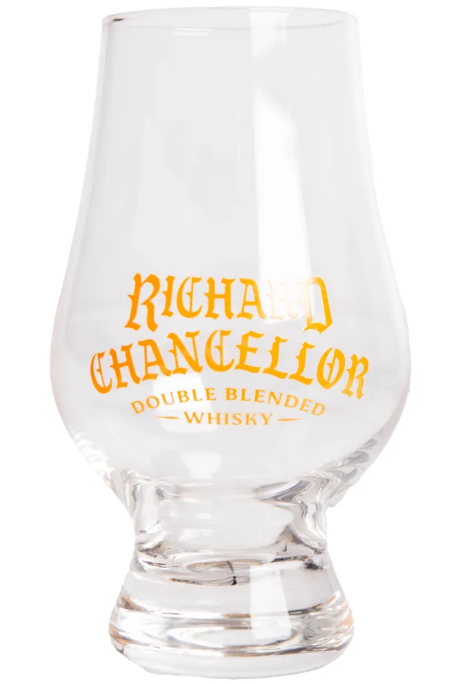 Виски Richard Chancellor in gift box with glass  0.7 л