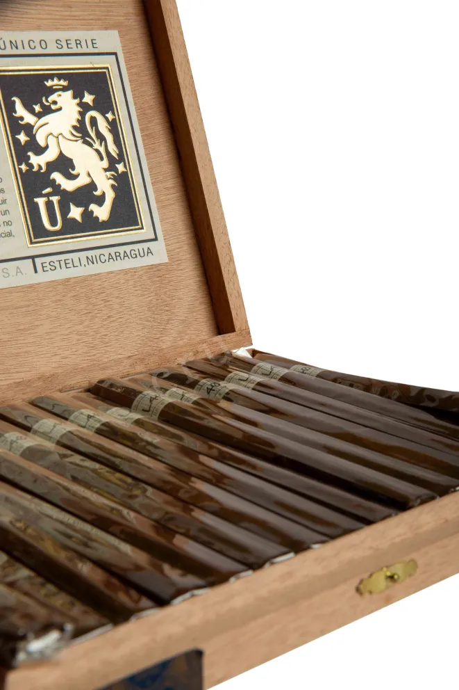 Сигары Liga Privada Unico L40 Lancero
