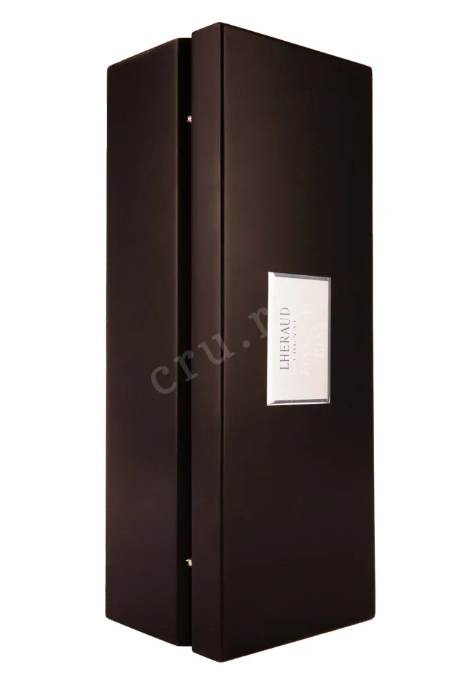 Подарочная коробка Lheraud 1982 0.7 л