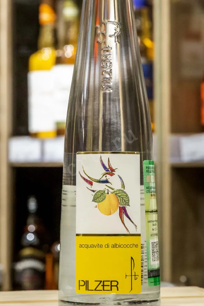 В магазине Крю Профи Acquavite di Albicocche Pilzer gift box 0.5 л