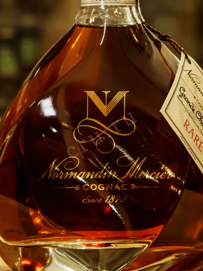 В магазине Крю Профи Normandin-Mercier Rare Grand Champagne in wooden box 0.7 л