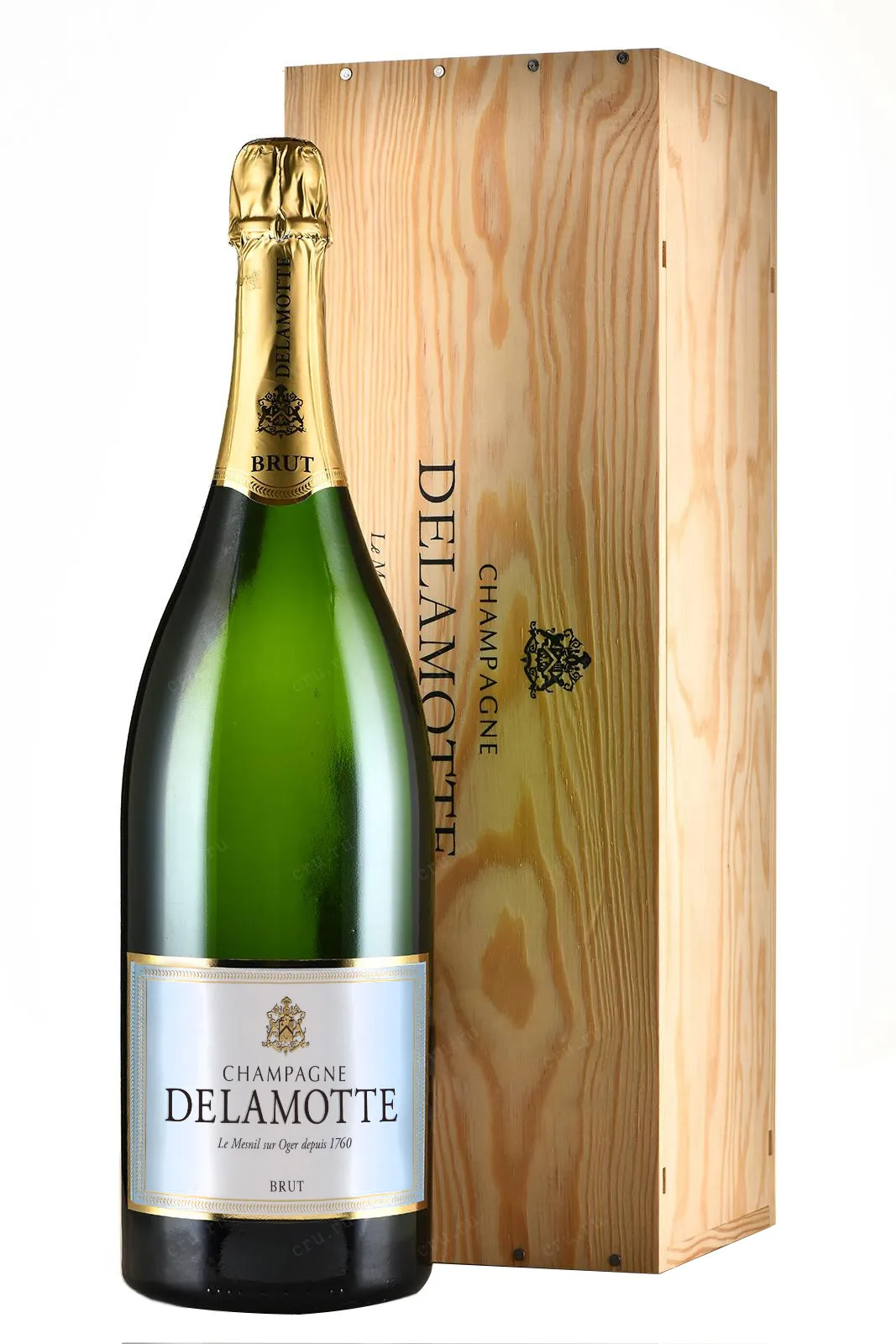 Фото — Шампанское Delamotte Brut wooden box  3 л