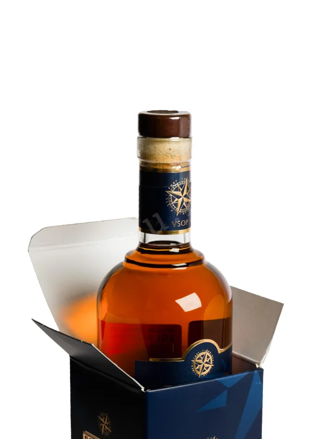 В подарочной коробке Roland Bru VSOP in gift box 0.7 л