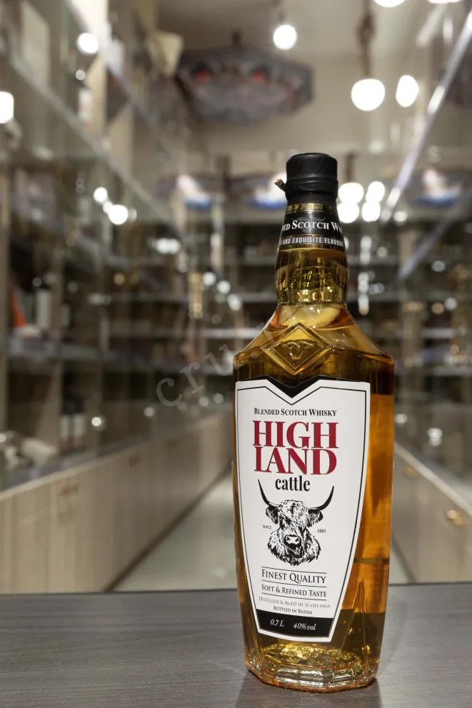 В магазине Крю Профи Highland Cattle 3 years gift box 0.7 л