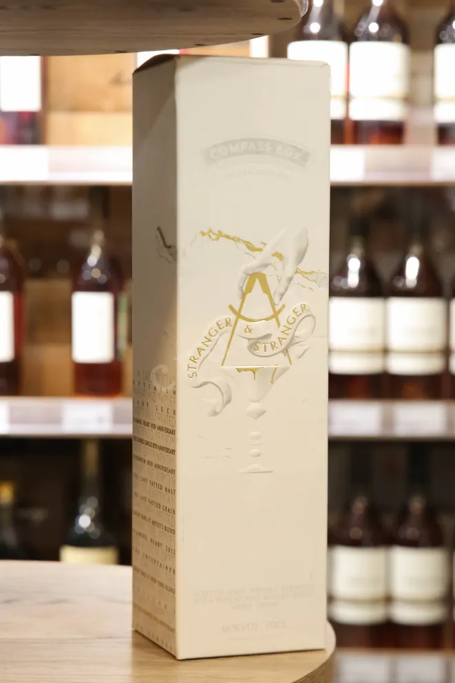 В магазине Крю Профи Compass Box Stranger End Stranger 0.7 л