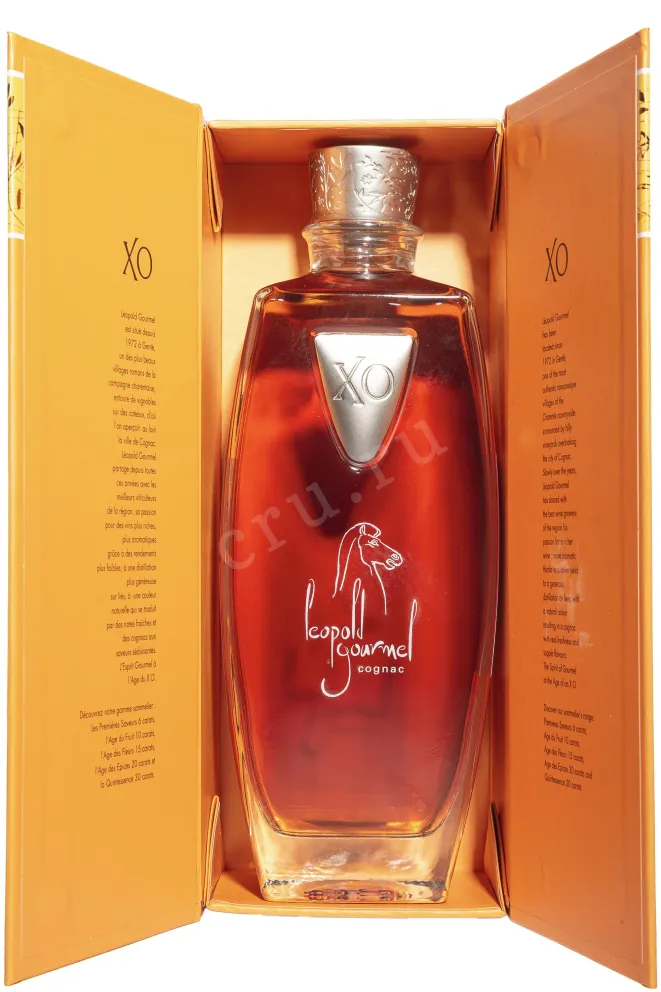 В подарочной коробке Leopold Gourmel XO Decanter 0.7 л
