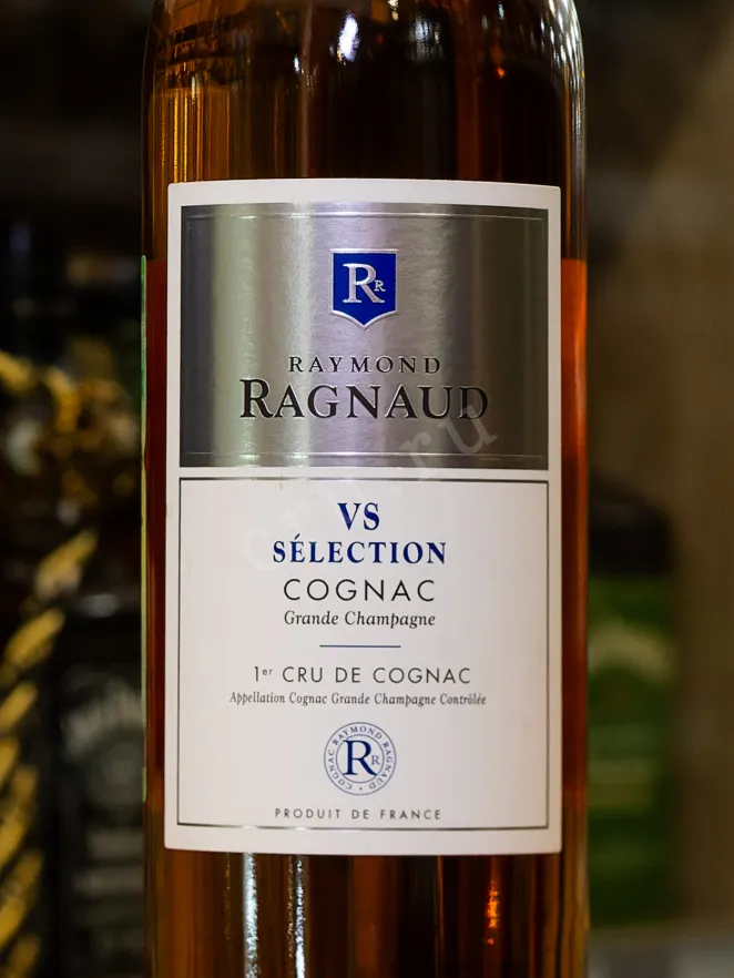 В магазине Крю Профи Raymond Ragnaud VS Grand Champagne 1er Cru De Cognac in gift box 0.7 л