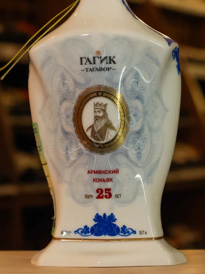 В магазине Крю Профи Gagik Tagavor OS 25 years old in wooden box 0.7 л