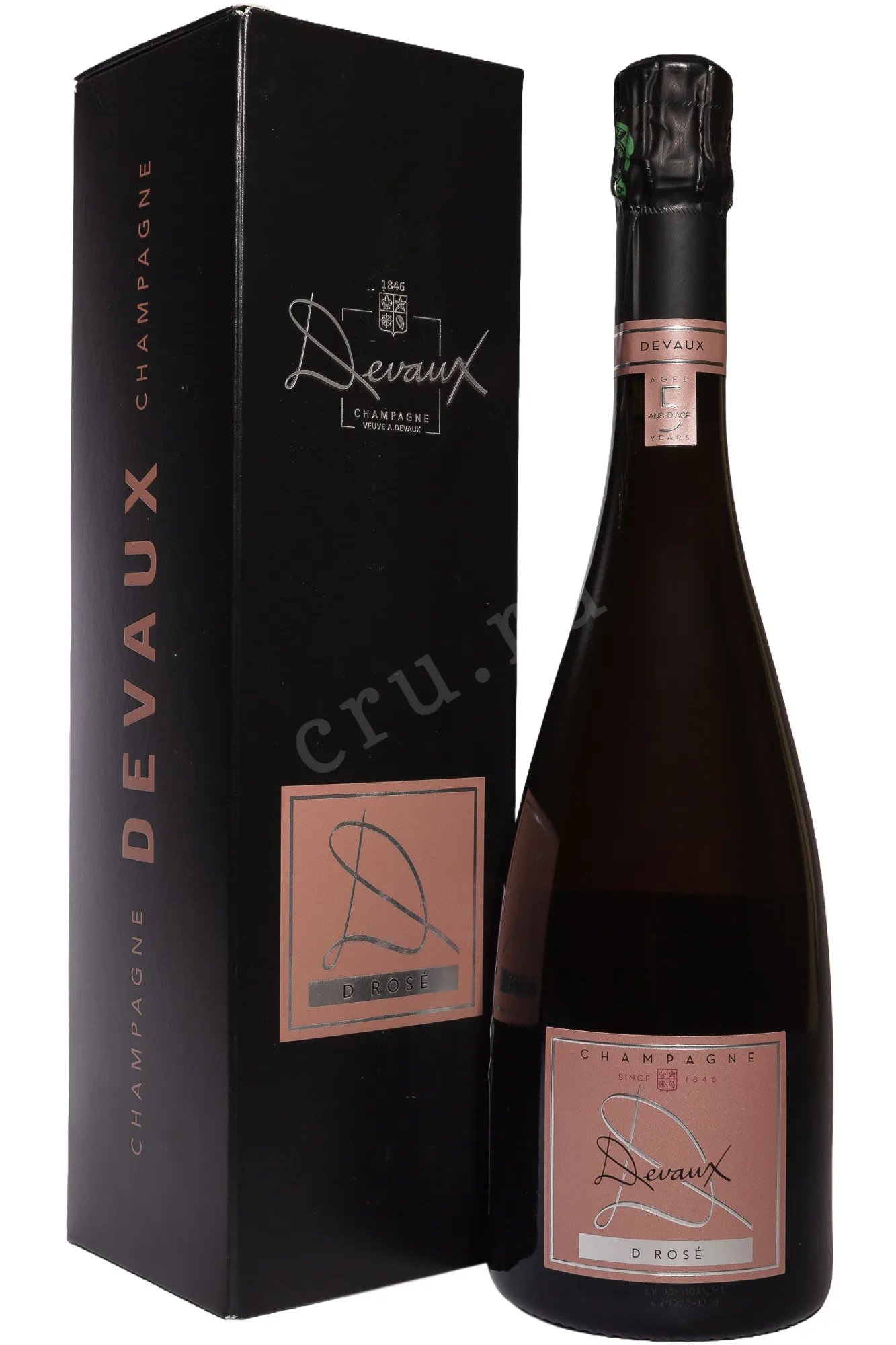 Фото — Шампанское Devaux D Rose aged 5 years gift box 2016 0.75 л