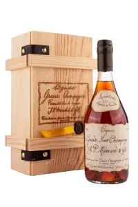 Коньяк Menard Ancestrale Reserve de Famille  0.7 л