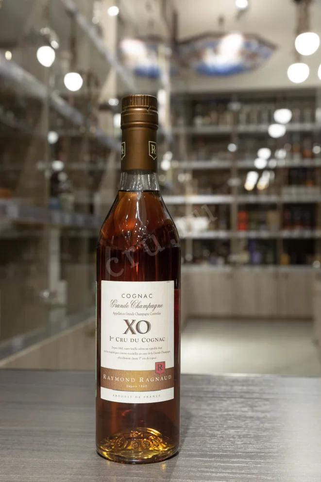 В магазине Крю Профи Raymond Ragnaud XO Grand Champagne 1er Cru De Cognac in gift box 0.5 л