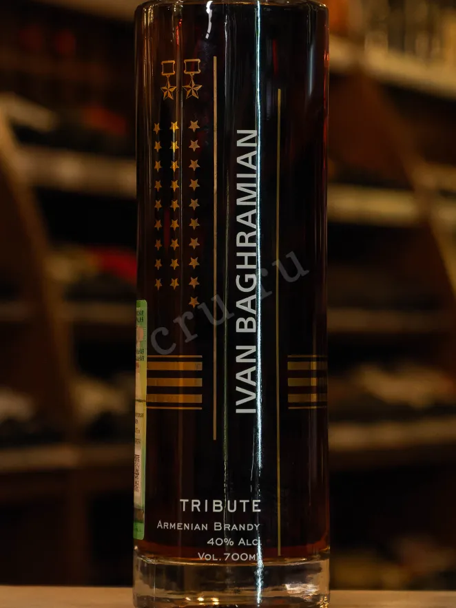 В магазине Крю Профи Marshal I.Kh. Bagramyan Collector's in a gift box 2005 0.7 л