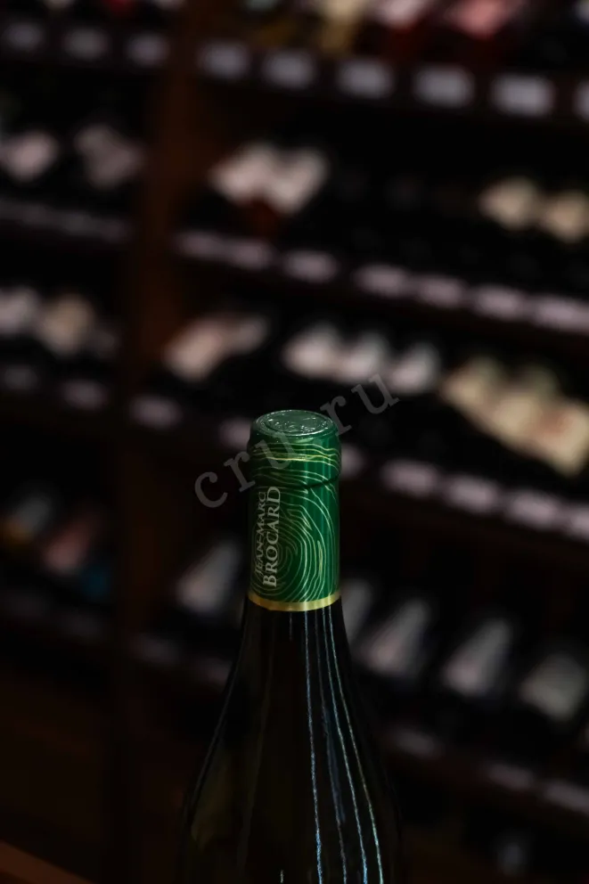 Пробка Jean-Marc Brocard Chablis Premier Cru AOC Montmains 2022 0.75 л