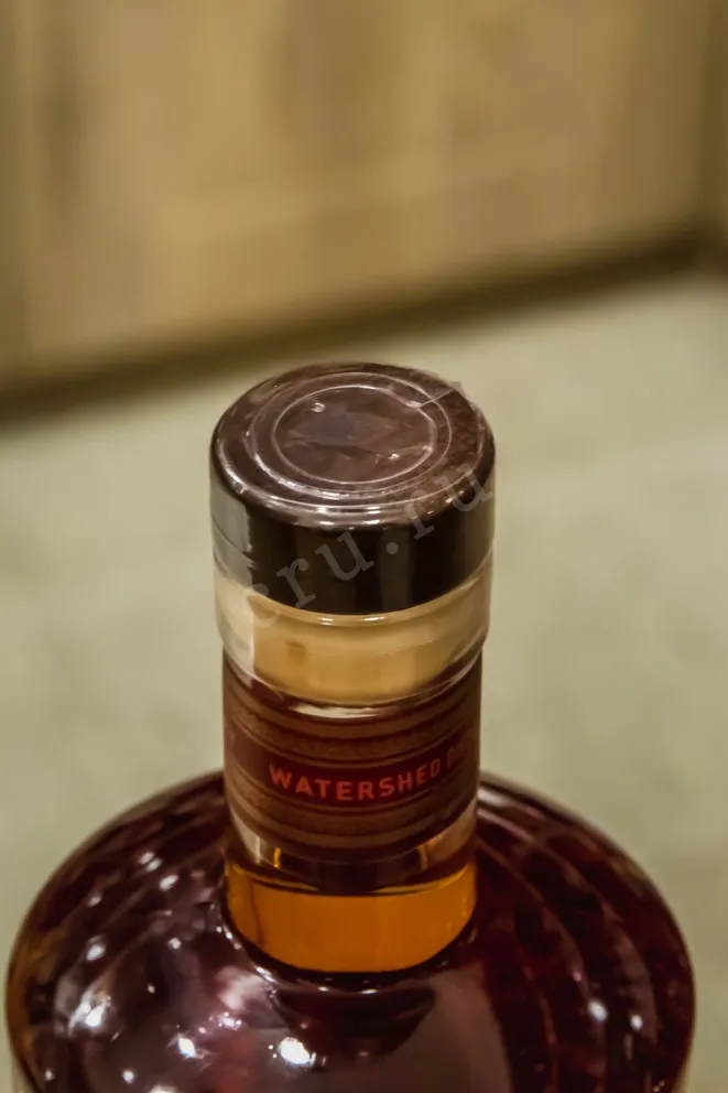 Пробка Watershed Bottled in Bond Straight Bourbon 4 Years Old 0.75 л