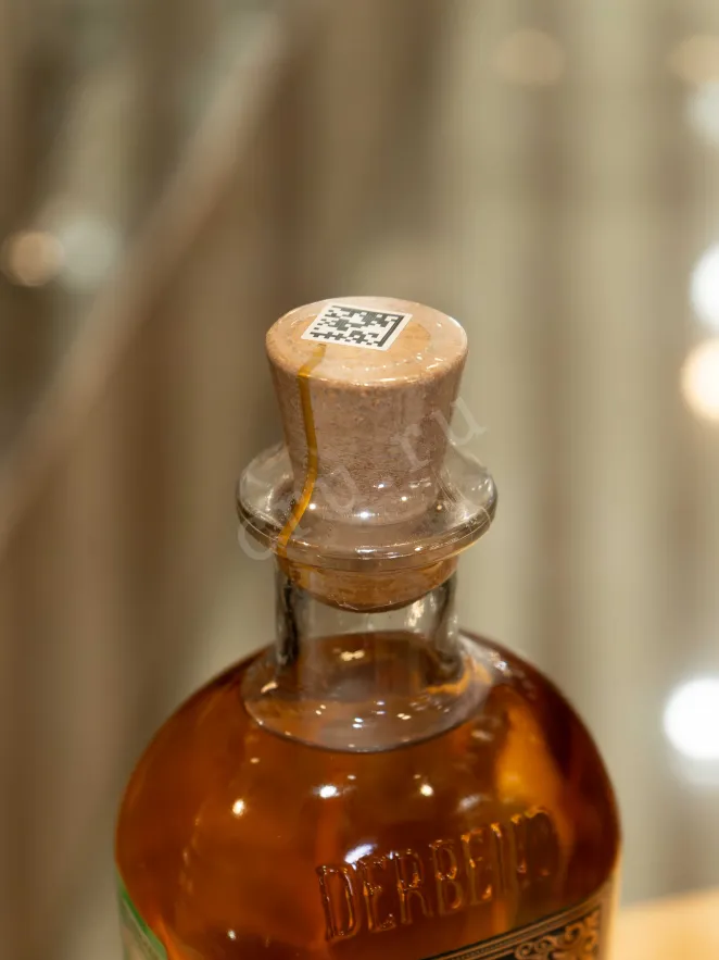 Пробка Derbend Distillerie Classic Blend 0.5 л