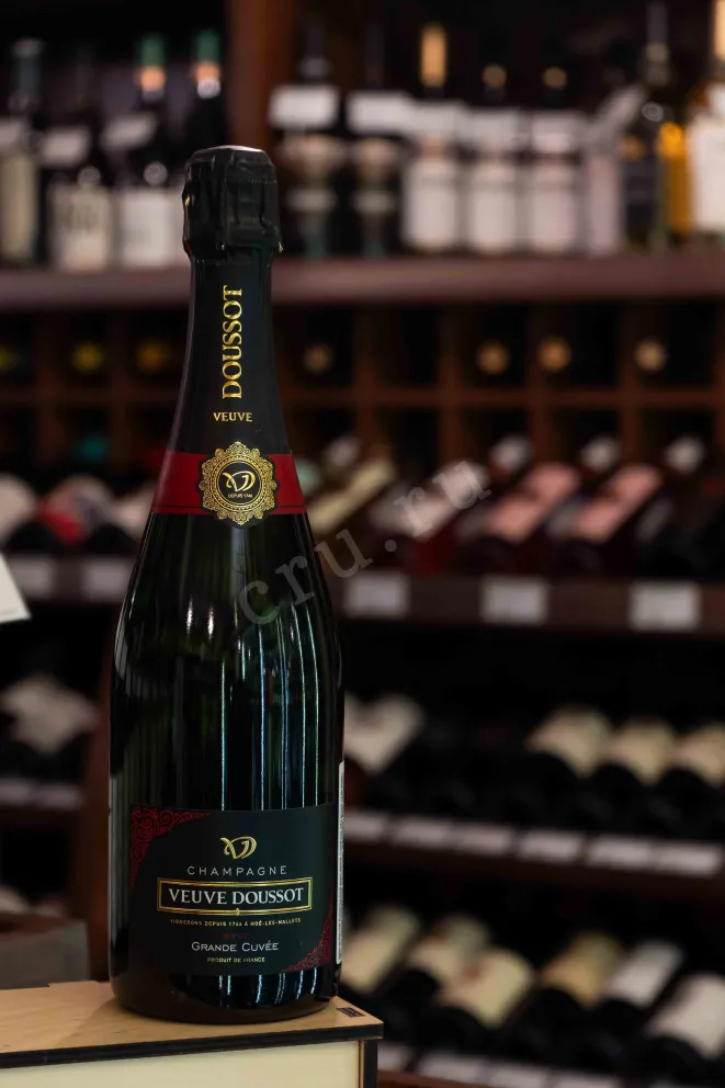 В магазине Крю Профи Veuve Doussot Grande Cuvee Brut 2019 0.75 л