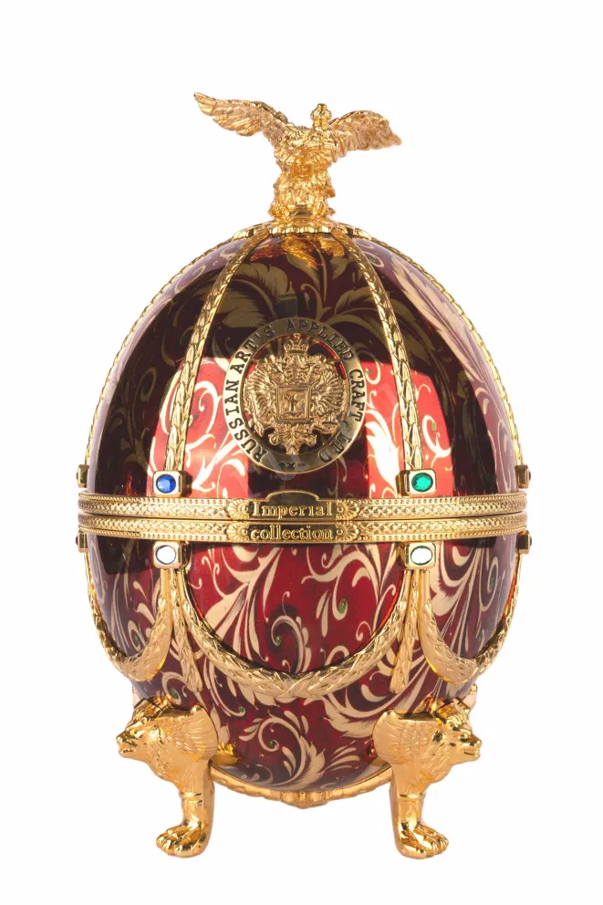 Водка Императорская Коллекция Супер Премиум Фаберже в деревянной упаковке  0.7 л